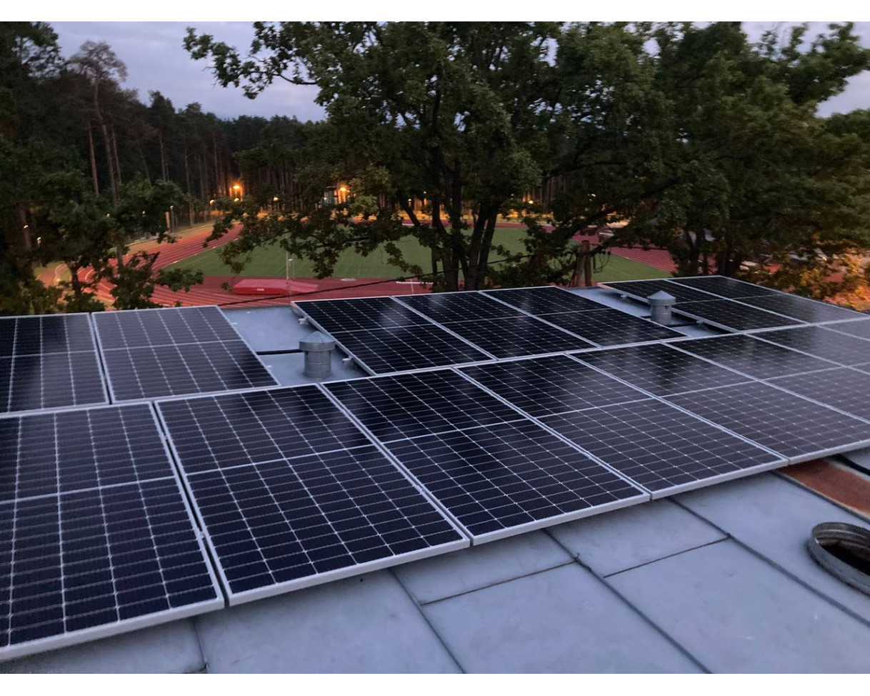 11 kw - Inverters - Growatt 14 Solar panels - 450 w